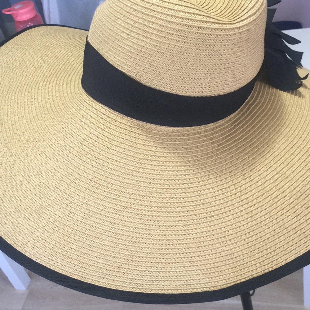 ModCloth Beach Hat
